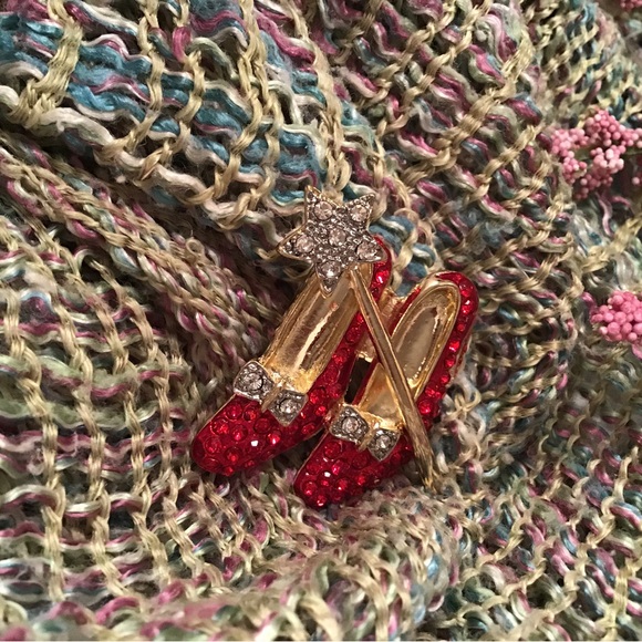 Ruby Slippers Brooch    ♦️[2/$34.00]♦️ - Picture 3 of 4